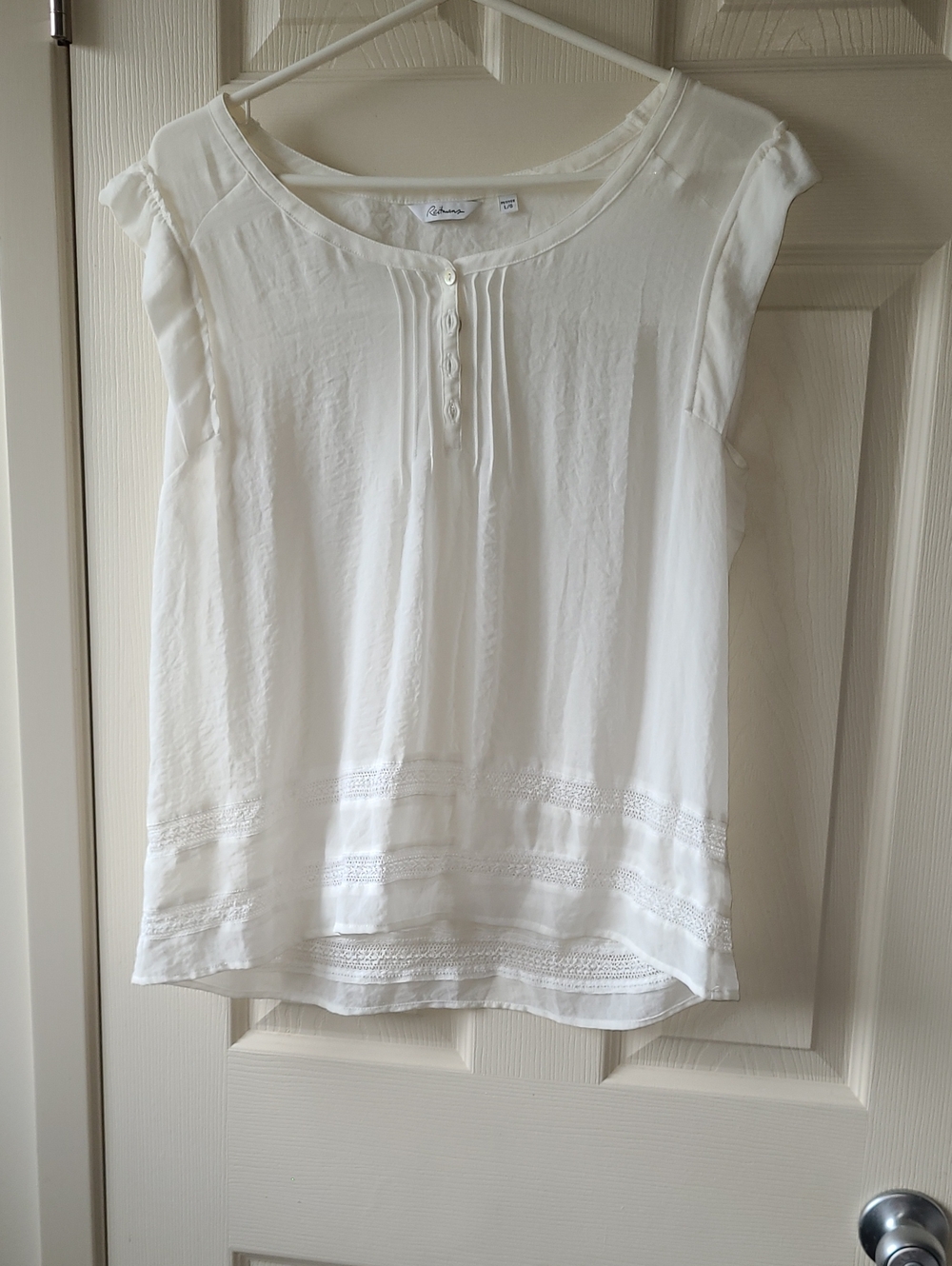 Reitmans Cream Pintuck & Lace Trim Cap-Sleeve Blouse